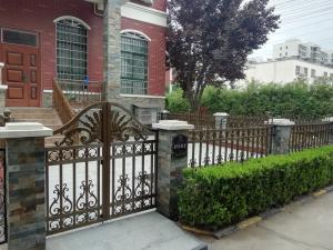 新鄉(xiāng)鋁藝護(hù)欄鋁藝門(mén)生產(chǎn)廠家